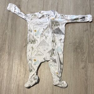 Angel Dear Mountain Print Kids Footie